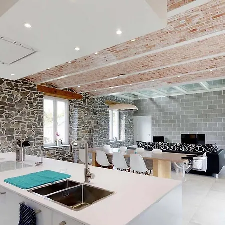 Holiday home Classy In Achet With Garden *